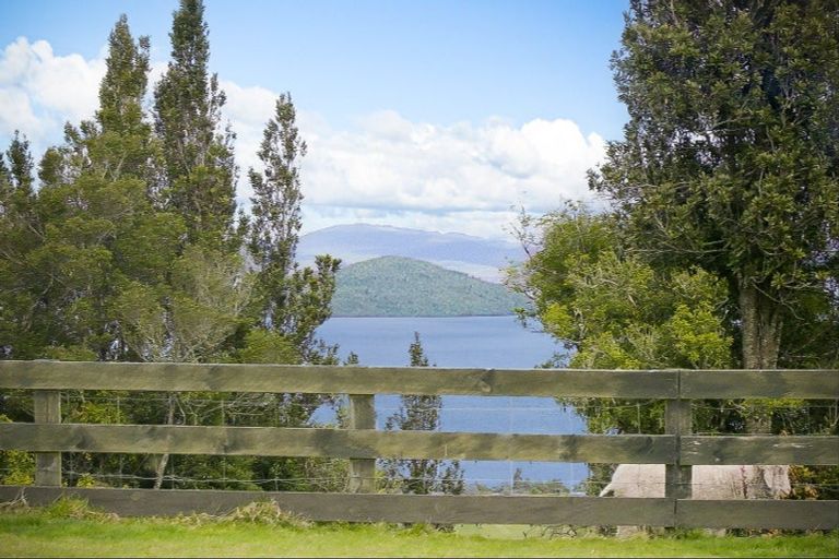 Photo of property in 285 Te Waerenga Road, Hamurana, Rotorua, 3096