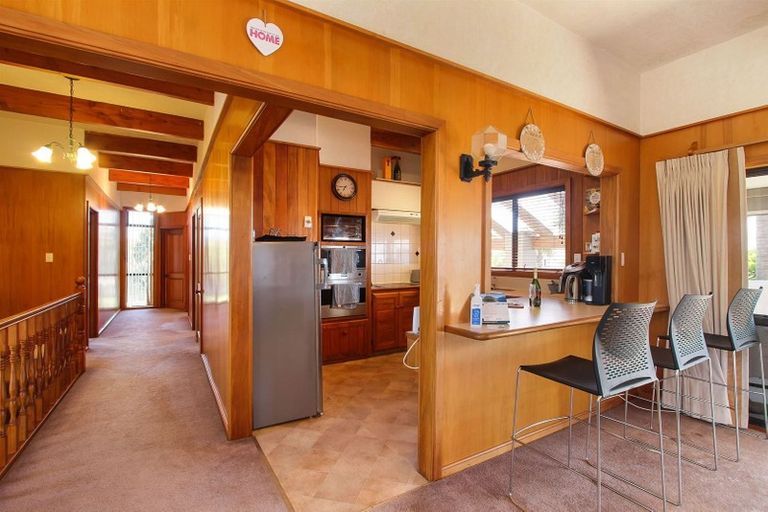 Photo of property in 1 Millen Place, Clarks Beach, 2122