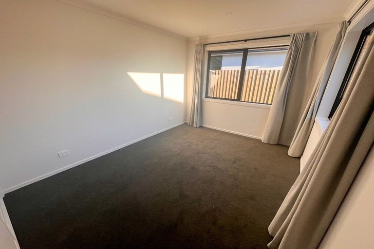 Photo of property in 8 Korokio Lane, Halswell, Christchurch, 8025