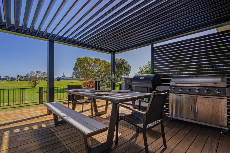 Photo of property in 171 Rangiora Crescent, Matarangi, Whitianga, 3592