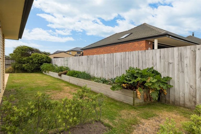Photo of property in 7 Stout Street, Waimairi Beach, Christchurch, 8083