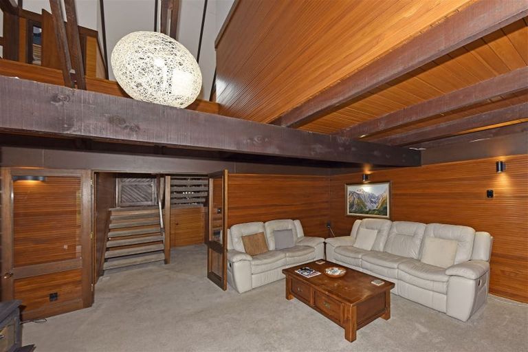 Photo of property in 28 Bengal Drive, Cashmere, Christchurch, 8022