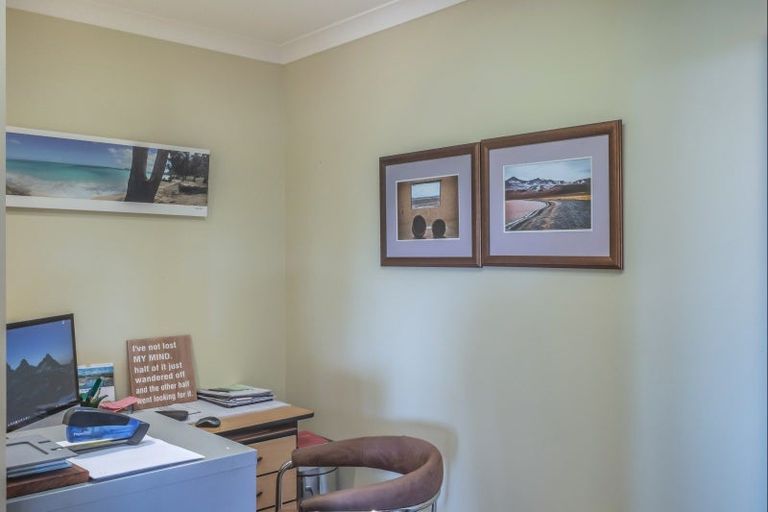 Photo of property in 40 Manakau Heights Drive, Manakau, Otaki, 5583