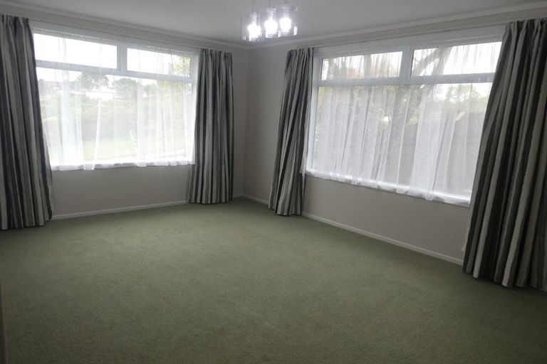 Photo of property in 5 Mulberry Street, Maungaraki, Lower Hutt, 5010