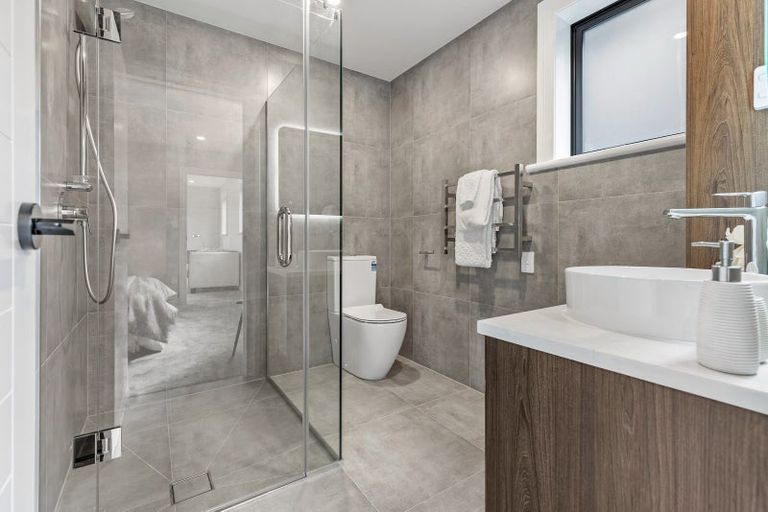 Photo of property in 7 Halcyon Bay Lane, Wainui, 0992