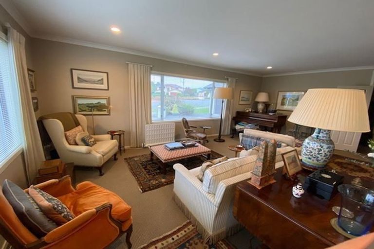 Photo of property in 98 Russell Robertson Drive, Havelock North, 4130