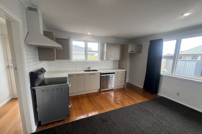 Photo of property in 6 Sylvia Street, Parklands, Christchurch, 8083