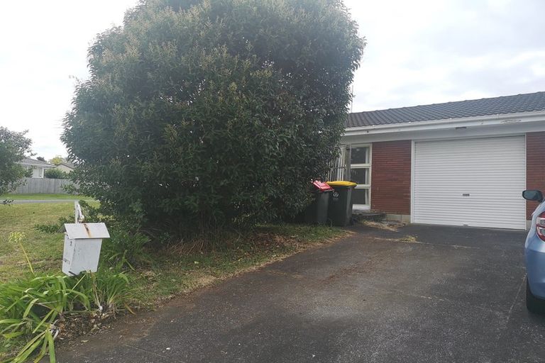 Photo of property in 1/2 Yacht Place, Bucklands Beach, Auckland, 2012