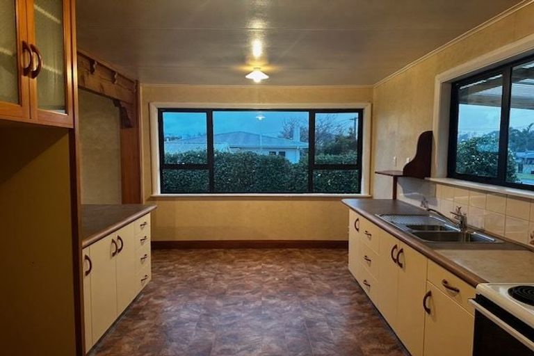 Photo of property in 185 Manutahi Road, Lepperton, New Plymouth, 4373