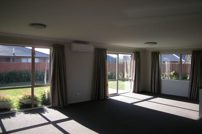 Photo of property in 15h Marlowe Place, Rolleston, 7614