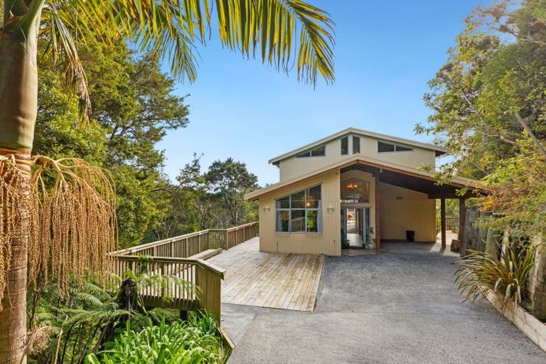 Photo of property in 33 Ward Drive, Opua, 0200
