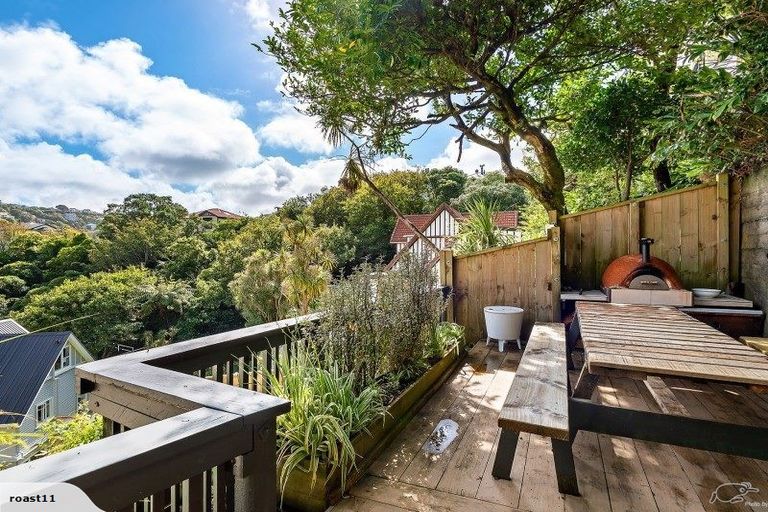 Photo of property in 16 Upland Road, Kelburn, Wellington, 6012