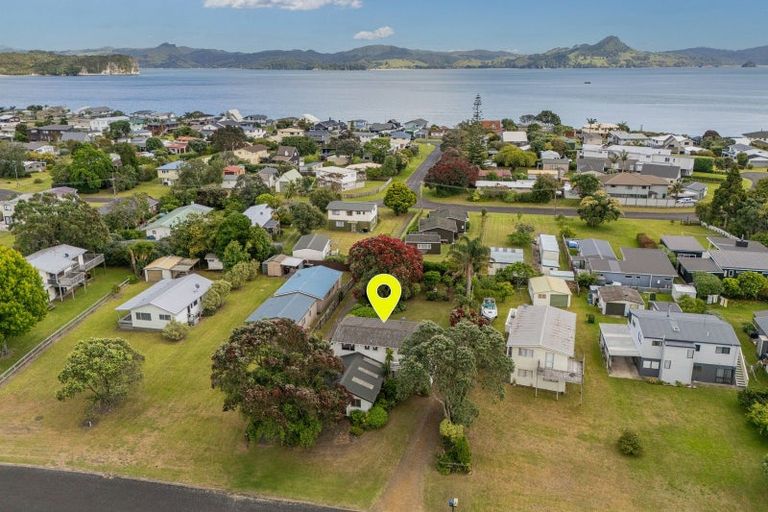 Photo of property in 54 Oyster Drive, Cooks Beach, Whitianga, 3591
