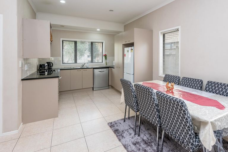 Photo of property in 32 Skip Lane, East Tamaki, Auckland, 2013