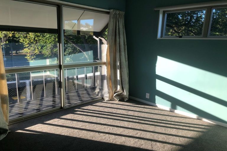 Photo of property in 1/1 Bengal Drive, Cashmere, Christchurch, 8022