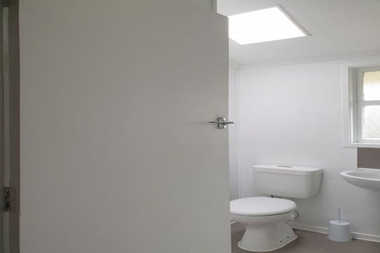 Photo of property in 2/14a Puriri Street, Takapuna, Auckland, 0622