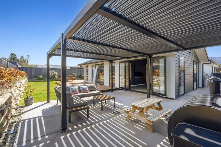 Photo of property in 18 Swan Street, Lake Hawea, Wanaka, 9382