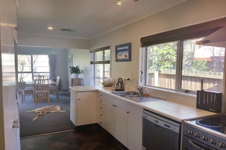 Photo of property in 37 Sabys Road, Halswell, Christchurch, 8025