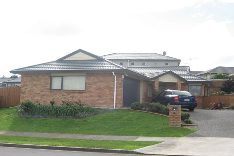 Photo of property in 11 Saralee Drive, Manurewa, Auckland, 2105