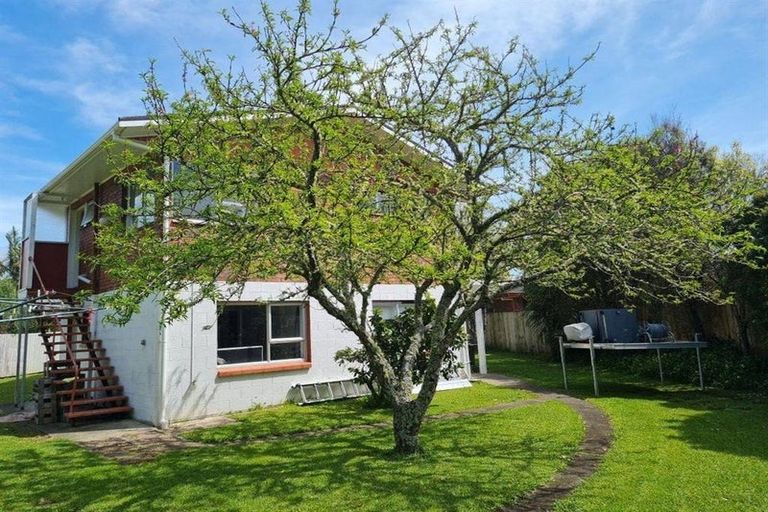 Photo of property in 44 The Circle, Manly, Whangaparaoa, 0930