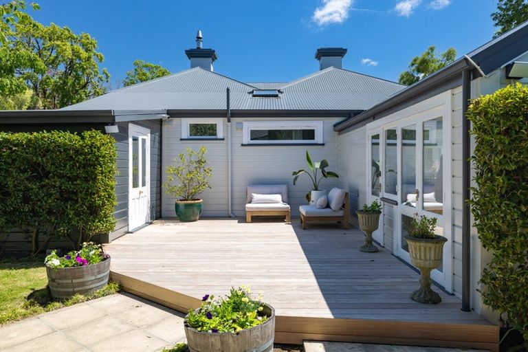 Photo of property in 34 Glandovey Road, Fendalton, Christchurch, 8052