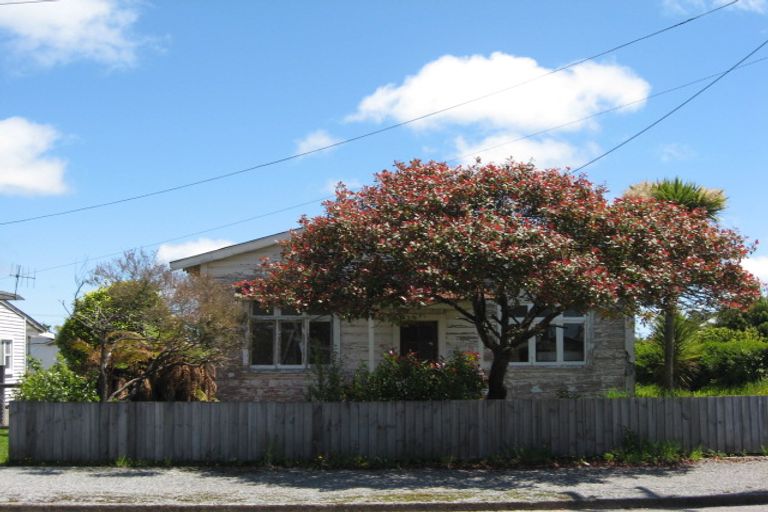 Photo of property in 150 Derby Street, Westport, 7825