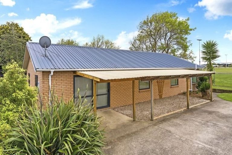 Photo of property in 60a Arimu Road, Papakura, 2110