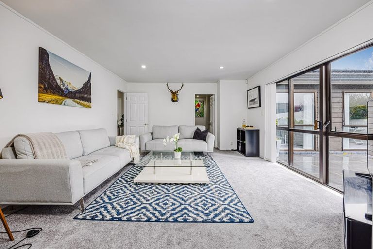 Photo of property in 36 Brylee Drive, Conifer Grove, Takanini, 2112