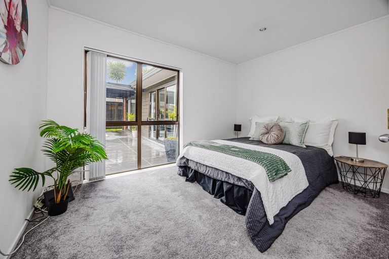 Photo of property in 36 Brylee Drive, Conifer Grove, Takanini, 2112