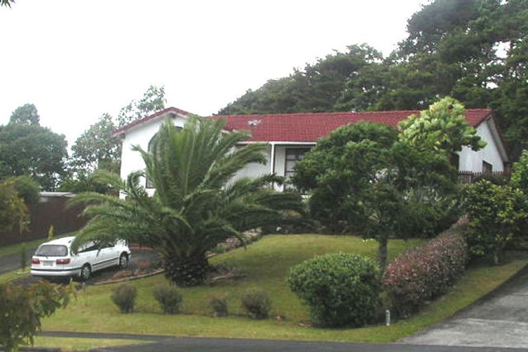 Photo of property in 15 Longwood Place, Forrest Hill, Auckland, 0620