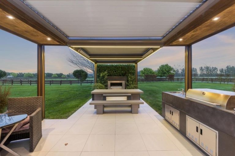 Photo of property in 562 Sandy Knolls Road, West Melton, Christchurch, 7675