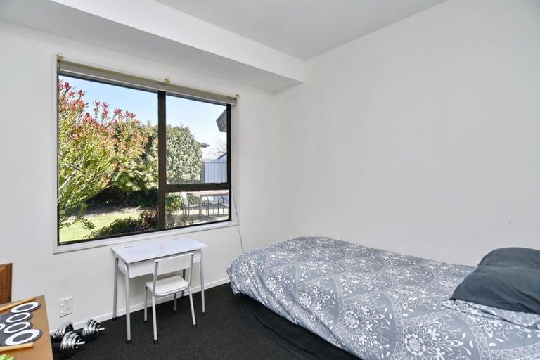 Photo of property in 6 Heriott Close, Burwood, Christchurch, 8083