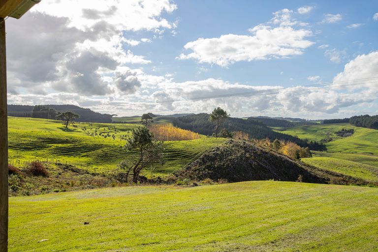 Photo of property in 1044 Burma Road, Tapora, Wellsford, 0977