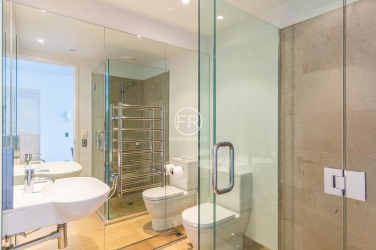 Photo of property in North At Lighter Quay Apartments, 2c/87 Halsey Street, Auckland Central, Auckland, 1010