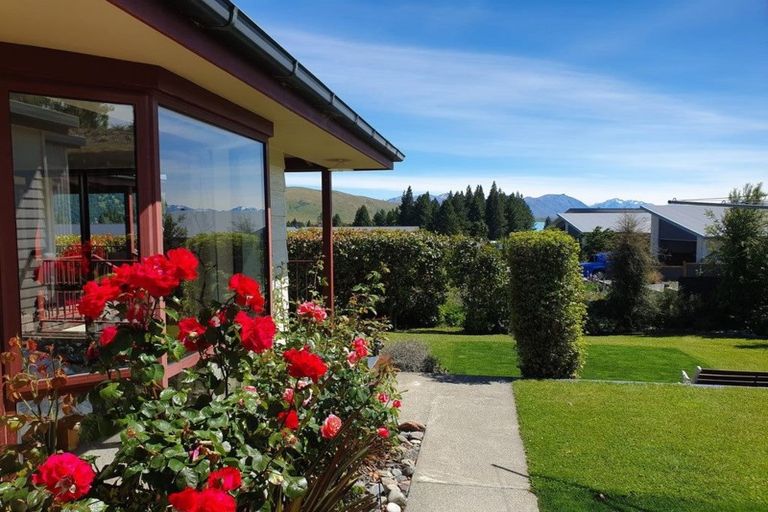 Photo of property in 3 O'neill Place, Lake Tekapo, 7999
