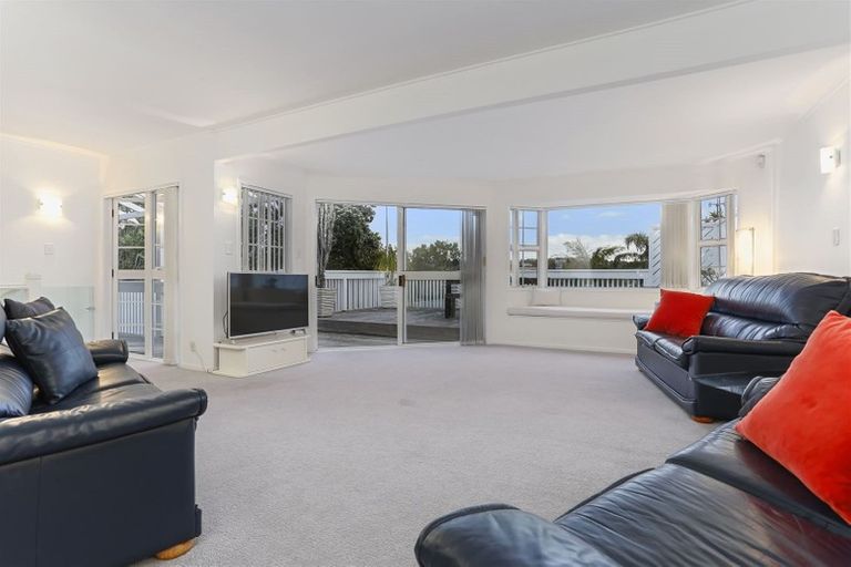 Photo of property in 42 Eban Avenue, Hillcrest, Auckland, 0627