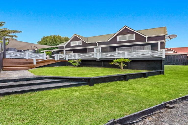 Photo of property in 3/16 Gatman Street, Birkdale, Auckland, 0626