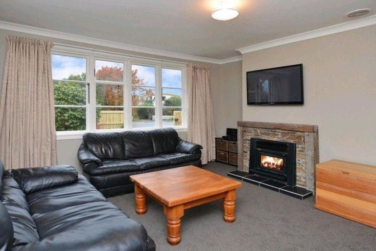 Photo of property in 1 Royal Terrace, Rangiora, 7400