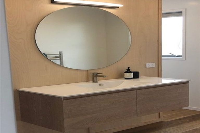 Photo of property in 8b Ngatai Road, Otumoetai, Tauranga, 3110