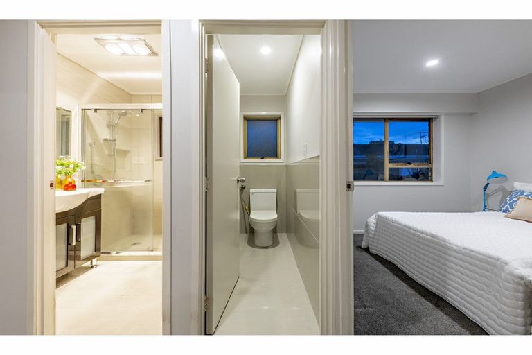 Photo of property in 1/118 Rangitoto Road, Papatoetoe, Auckland, 2025