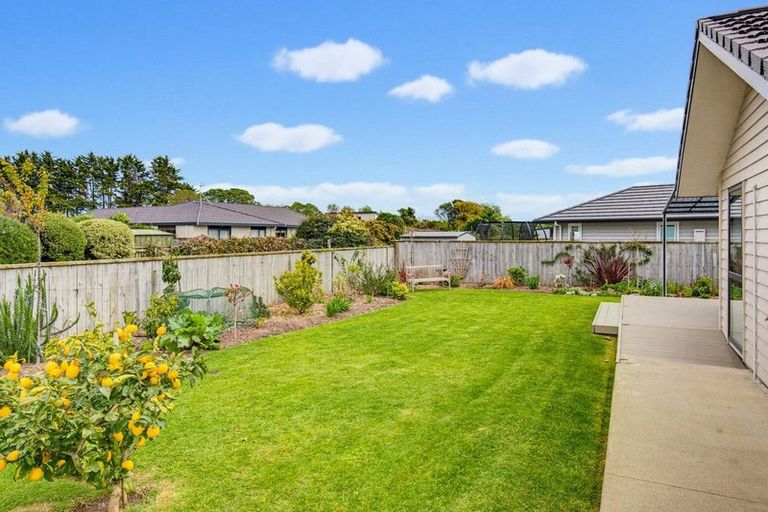 Photo of property in 35 Waipunahau Road, Waikanae, 5036