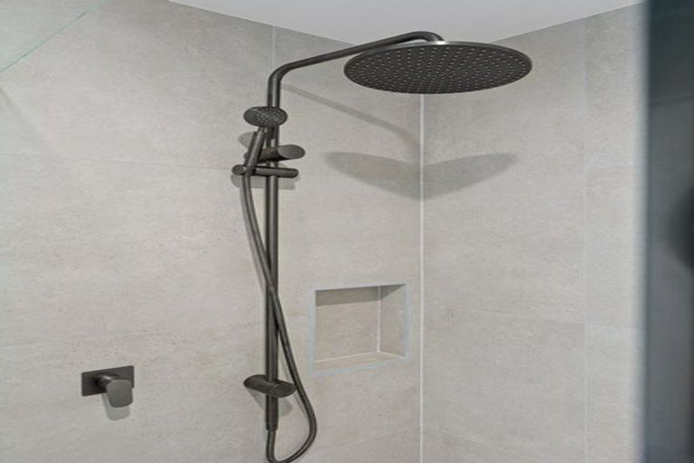 Photo of property in 5/196 Hills Road, Edgeware, Christchurch, 8013