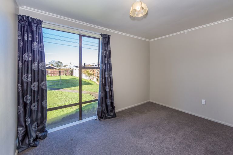 Photo of property in 10 Maple Street, Bishopdale, Christchurch, 8053