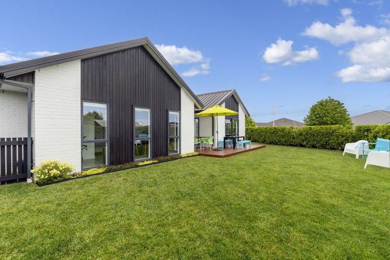 Photo of property in 2 Shea Lane, Pyes Pa, Tauranga, 3112