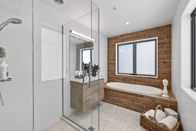 Photo of property in 124a Centaurus Road, Huntsbury, Christchurch, 8022