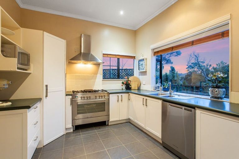 Photo of property in 6 Samwell Drive, Whitby, Porirua, 5024