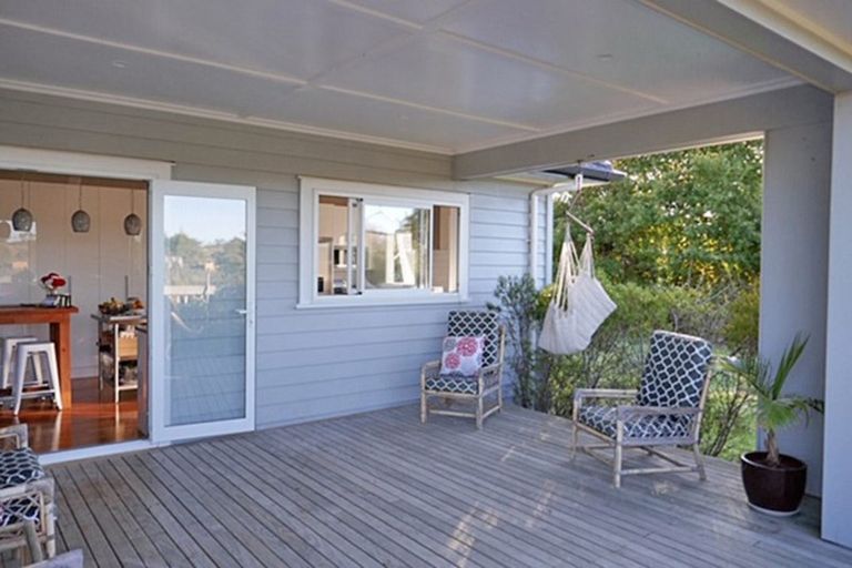 Photo of property in 490 Whitehills Road, Waitoki, Silverdale, 0994