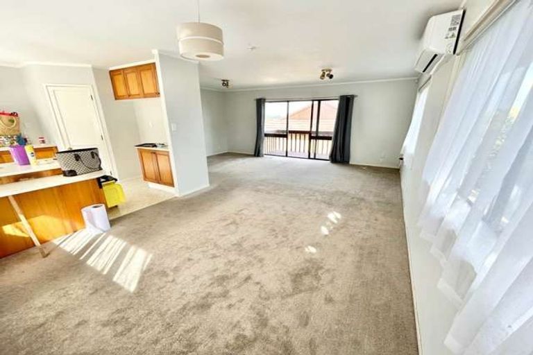 Photo of property in 2/66 Aberfeldy Avenue, Highland Park, Auckland, 2010