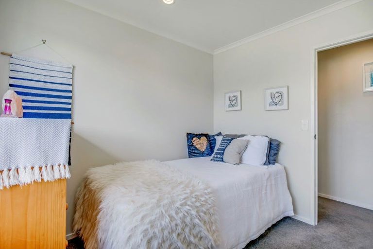 Photo of property in 4 Mooring Close, Haruru, 0204