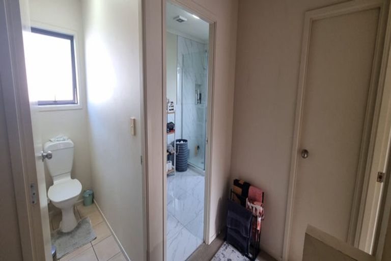 Photo of property in 47 Tiri Tiri Road, Birkdale, Auckland, 0626